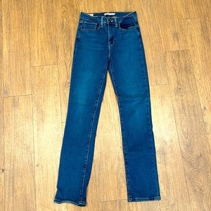 Women’s Levi’s High Rise Straight 724 Denim Size 27
